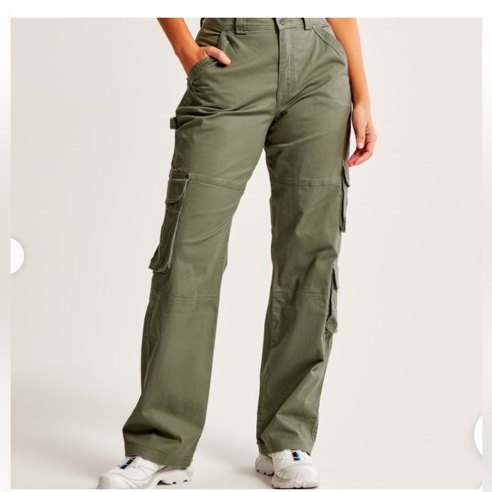 Abercrombie & Fitch  Curve Love Green Cargo Pants